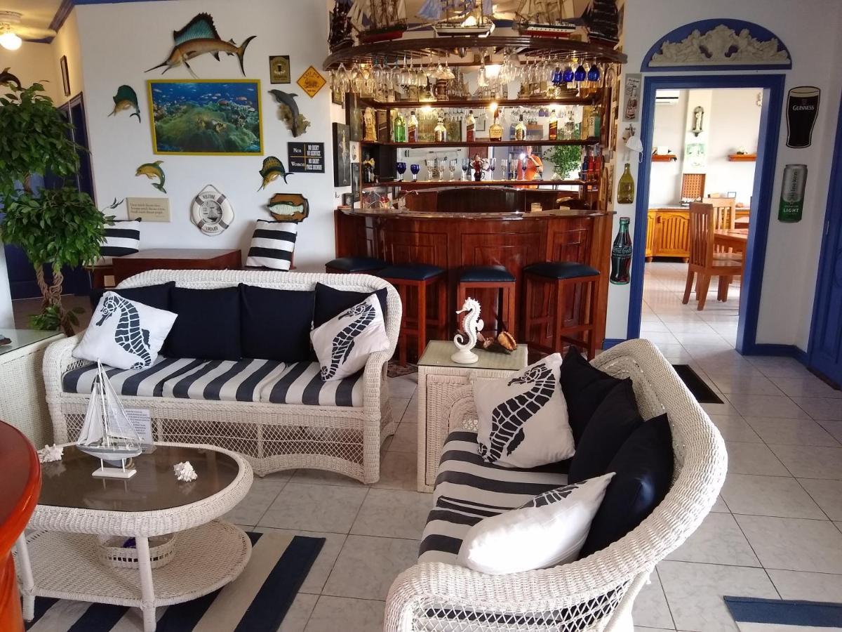 Drake Inn Puerto Villamil Eksteriør bilde