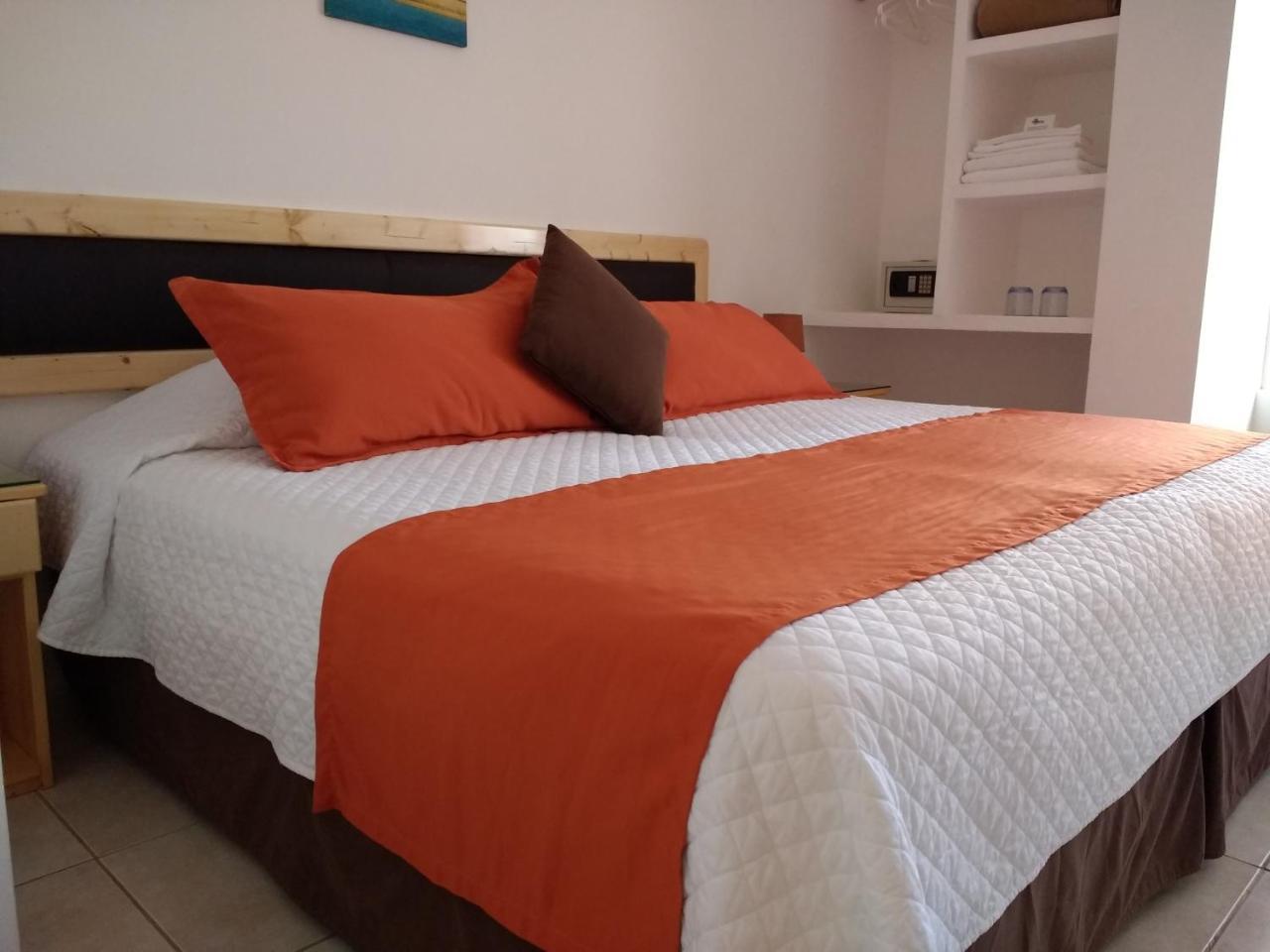 Drake Inn Puerto Villamil Eksteriør bilde