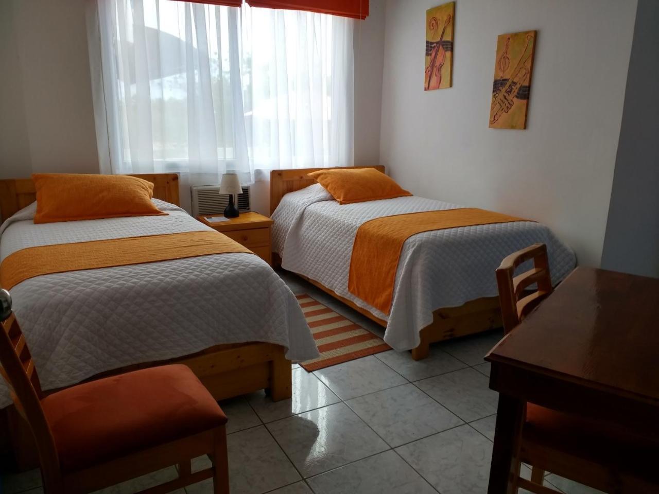Drake Inn Puerto Villamil Eksteriør bilde