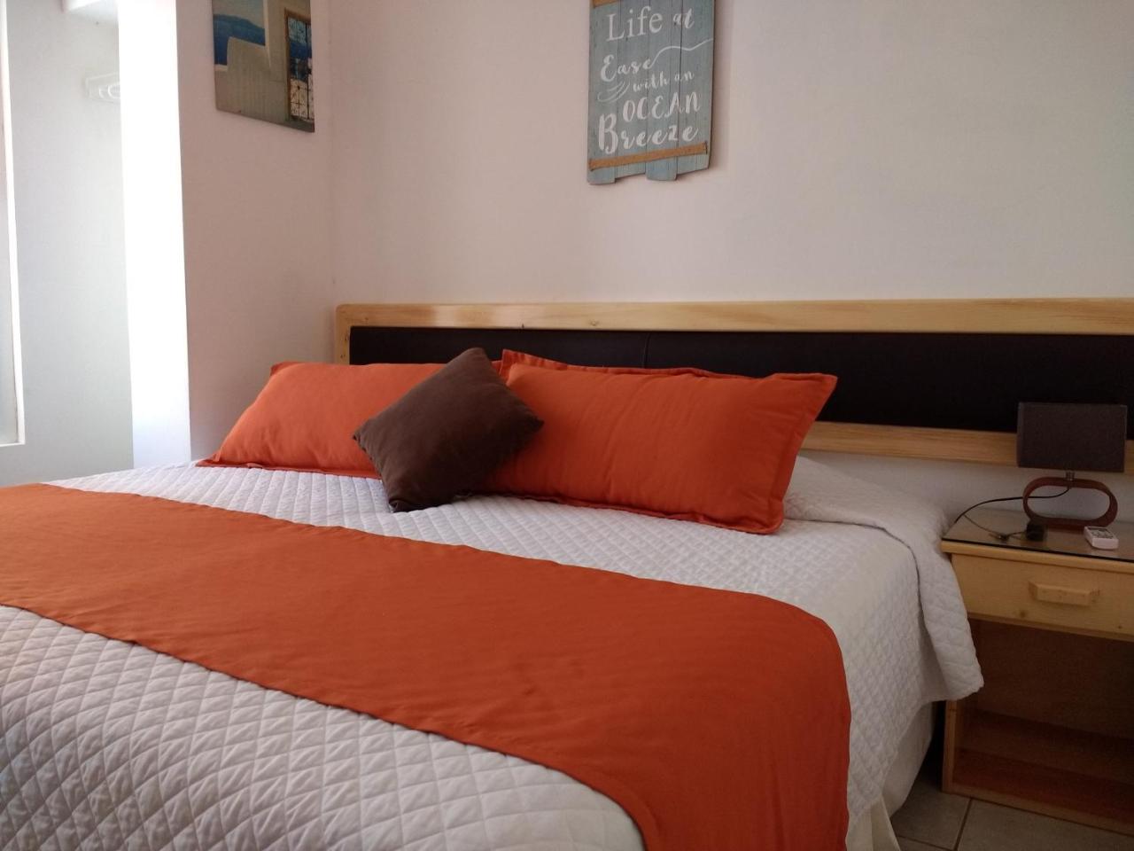 Drake Inn Puerto Villamil Eksteriør bilde